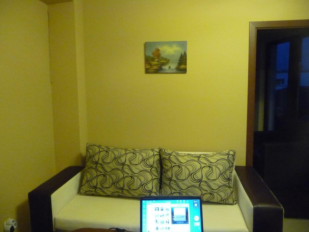 Guest House Camellia Berkovitsa Buitenkant foto