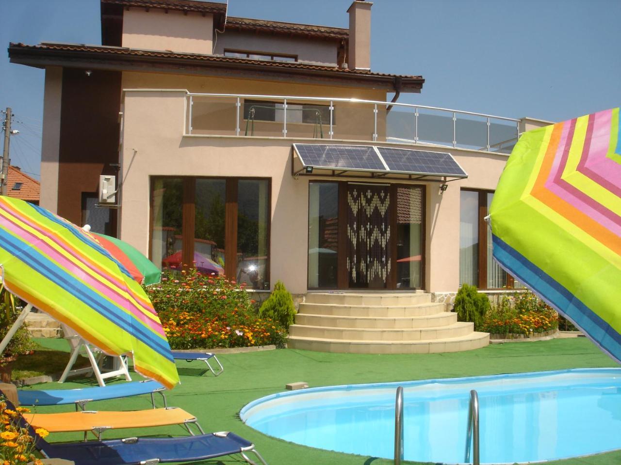 Guest House Camellia Berkovitsa Buitenkant foto